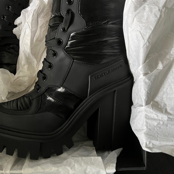 Dolce Gabbana 2021 hiking boots - Picture 3 of 5